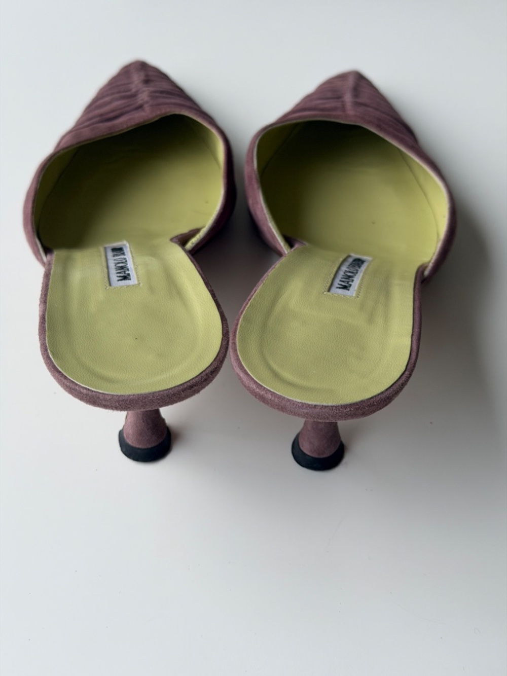 Vintage Manolo Blahnik dusty mauve suede pointed toe mules, IT 40, ~US 9 - Picture 5 of 9